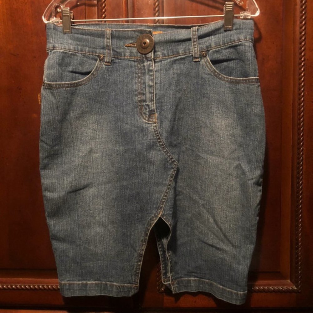 Women skirt